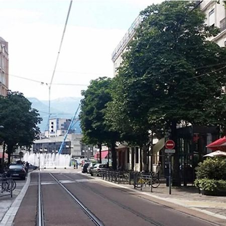 Joli 2 Pieces En Centre Ville , Gare A 50 Metres Гренобъл Екстериор снимка